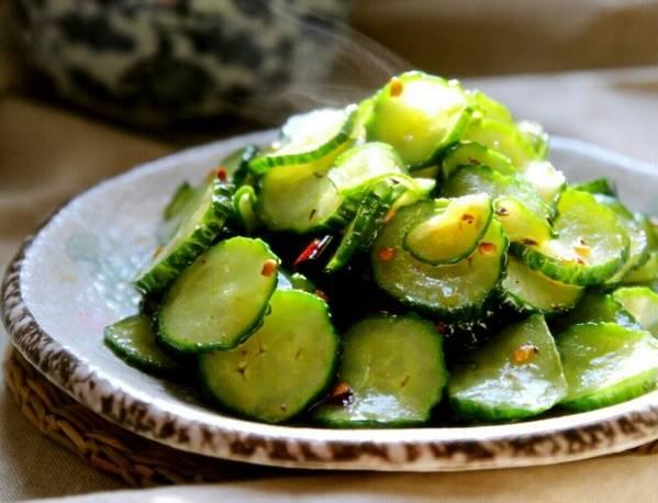 泡椒娱乐和会长吃瓜,揭秘娱乐圈幕后故事